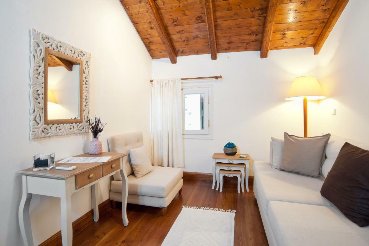 Elia Apartments Chrisso Delphes Extérieur photo