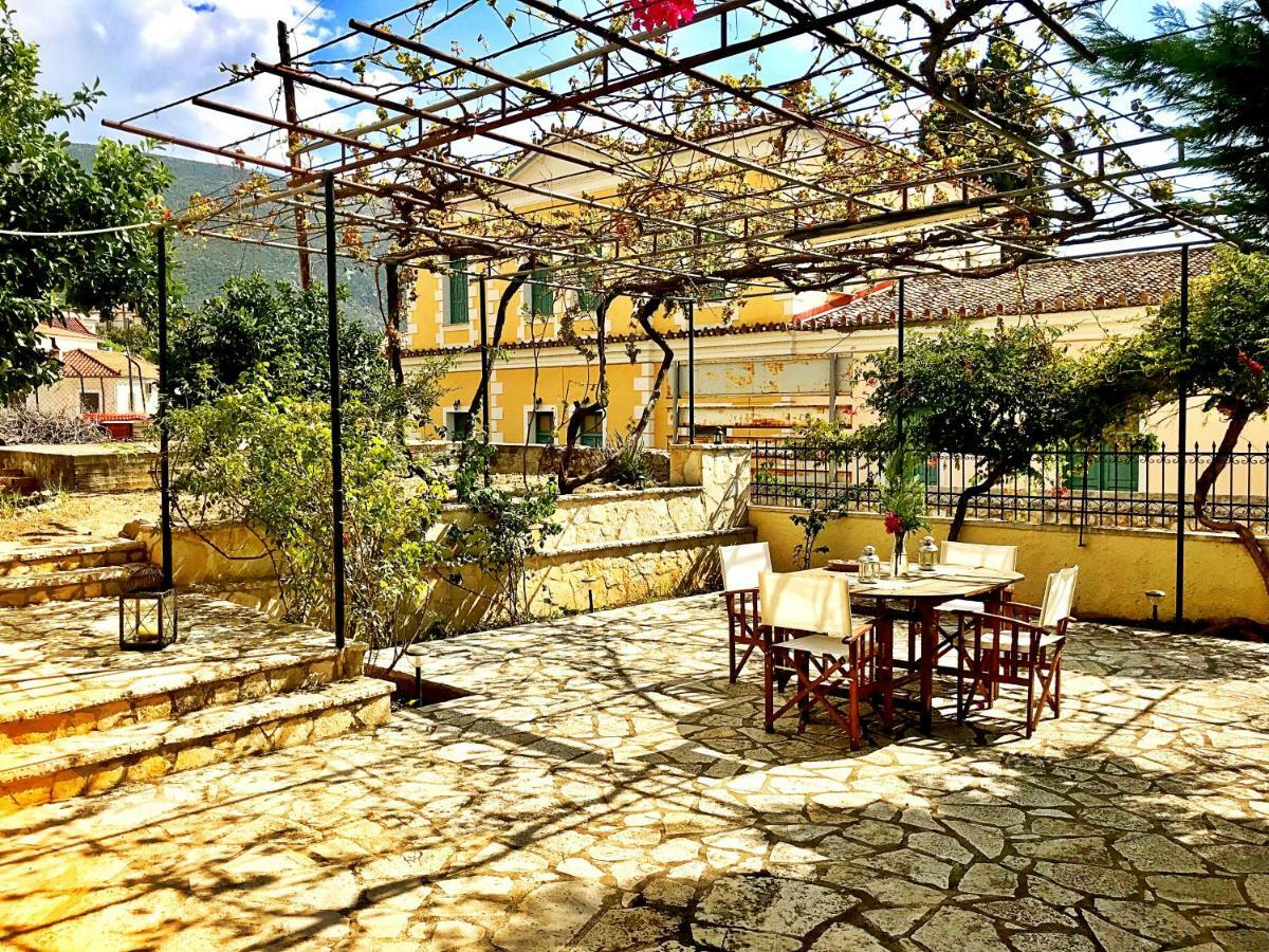 Elia Apartments Chrisso Delphes Chambre photo