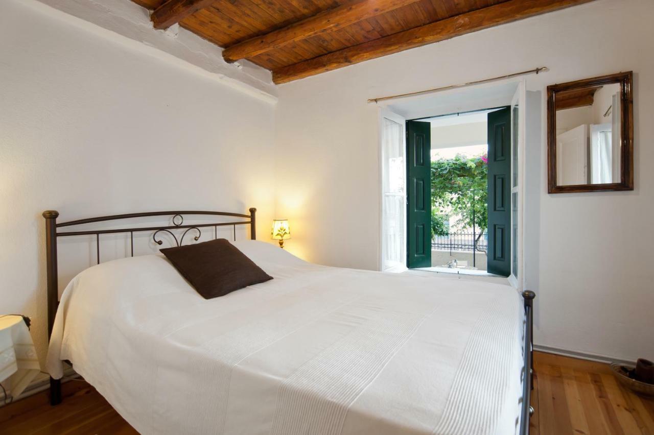 Elia Apartments Chrisso Delphes Extérieur photo