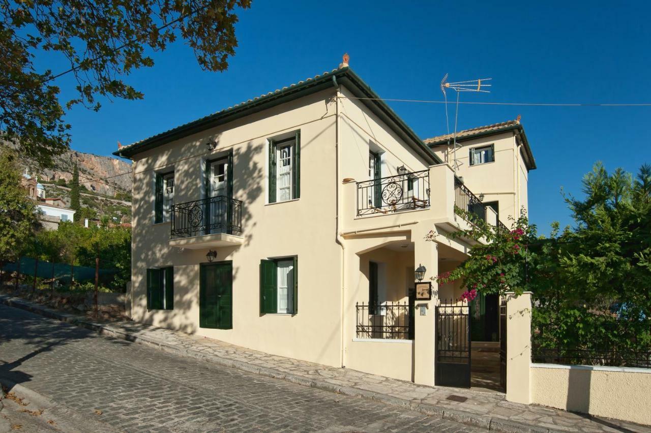 Elia Apartments Chrisso Delphes Extérieur photo