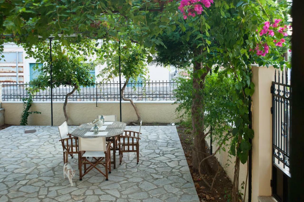 Elia Apartments Chrisso Delphes Extérieur photo