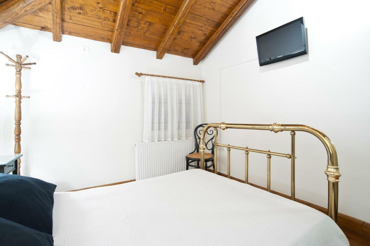 Elia Apartments Chrisso Delphes Extérieur photo